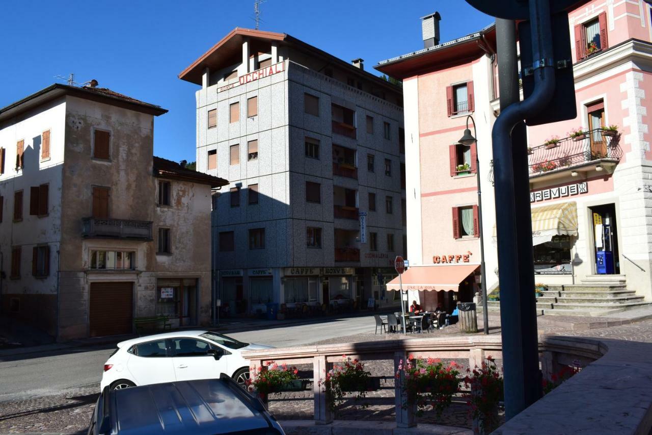 Lozzo Di Cadore - Dolomiti - Piazza IV Novembre Lozzo Cadore Dış mekan fotoğraf